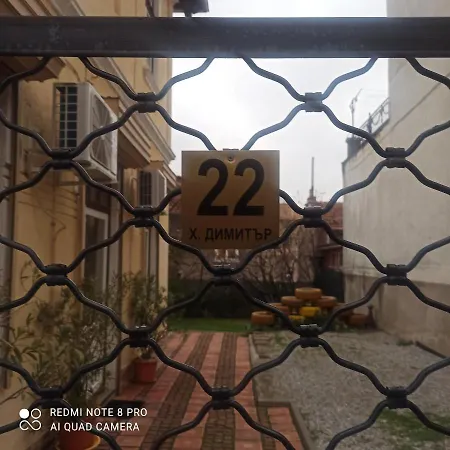 стонел Apartment *