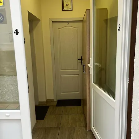 стонел Apartment *